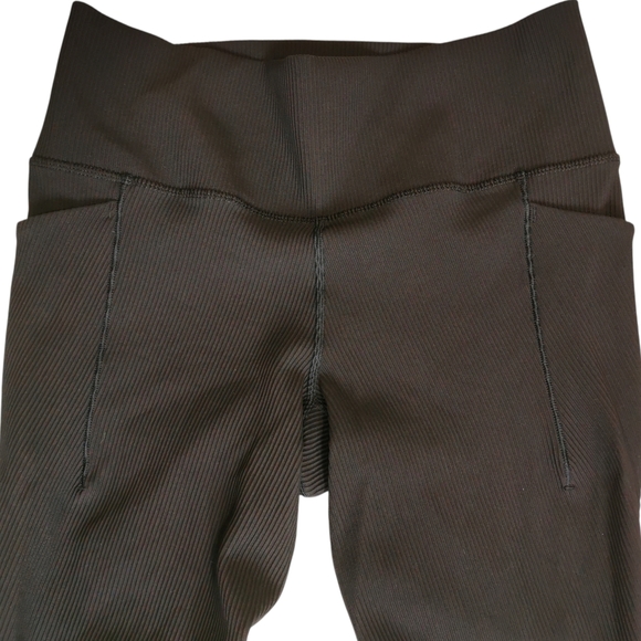 Athleta Salutation Stash Pocket II Rib 7/8 Leggings Black Size L - Picture 3 of 8